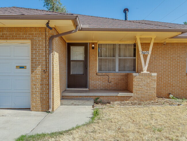 Building Photo - 3801 NW 51st St