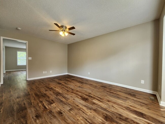 Foto del edificio - 4048 New Grange Cir