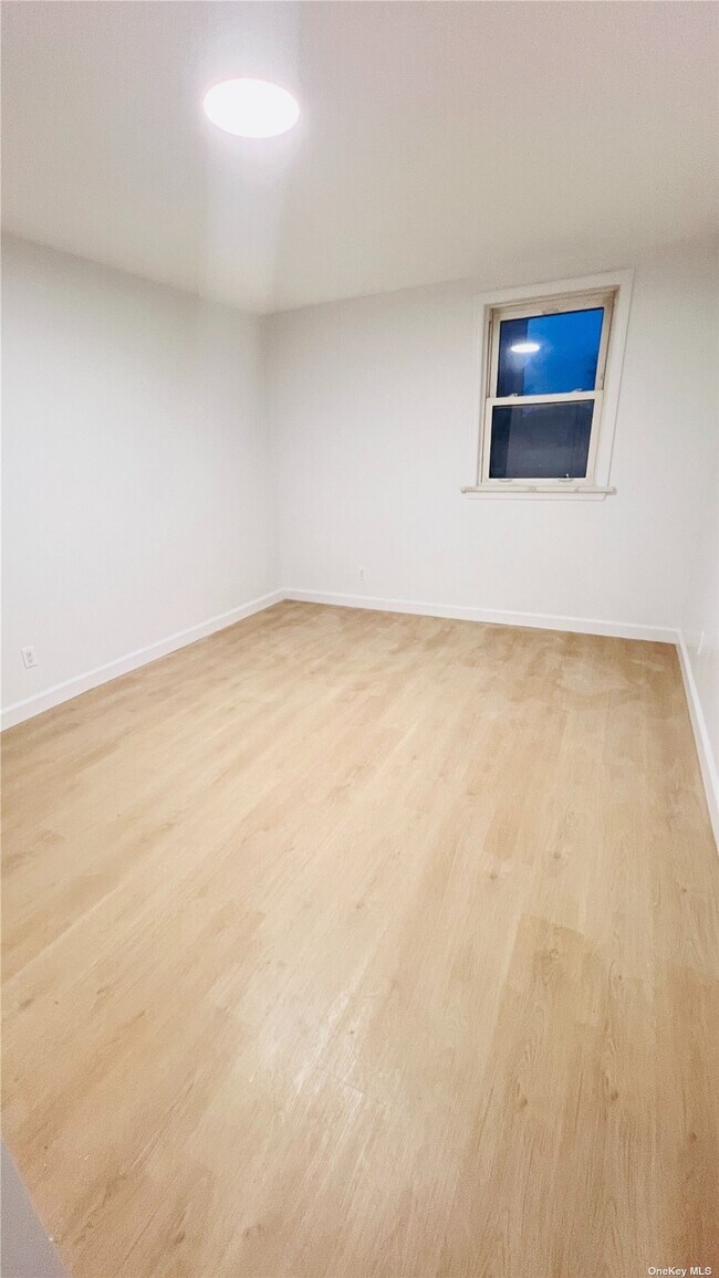 Foto del edificio - 86-38 Grand Ave