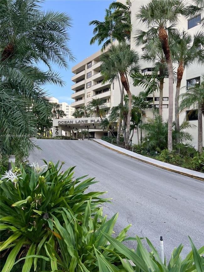 Building Photo - 170 Ocean Lane Dr