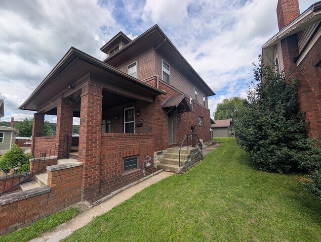 Foto del edificio - 2908 Oak Ave