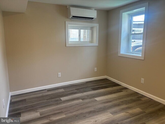 Foto del edificio - 14 West Ave