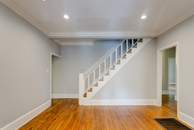 Dining Room - 1018 Pinehurst Plz