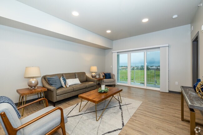 2HAB, 2BA - 1,000 pies cuadrados - Sala de estar - Skylofts at the Heritage