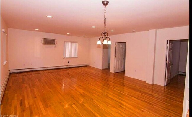 Building Photo - 2232 Benson Ave