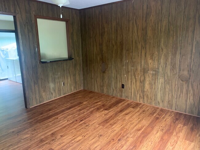 Foto del edificio - 518 Cope Creek Rd