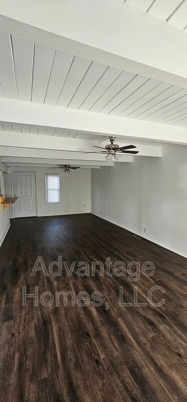 Building Photo - 938 N 71 St