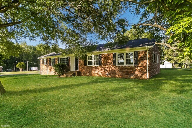 Building Photo - 3 br, 2 bath House - 717 Goose Creek Dr