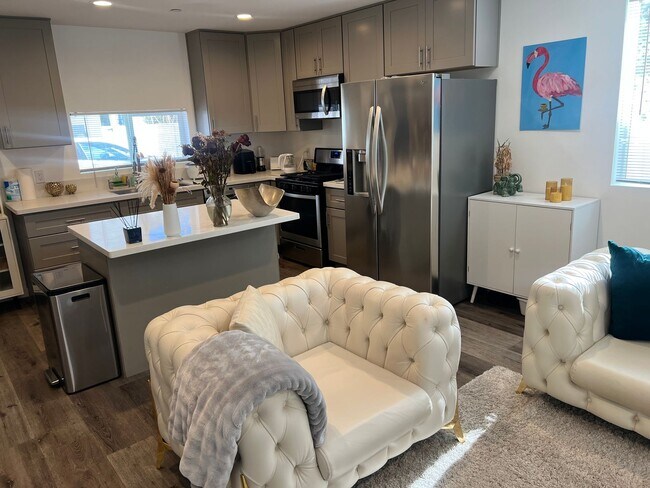 Foto del edificio - 1119 N Berendo St