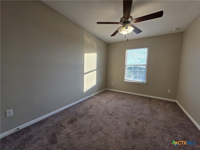 Building Photo - 130 Frasier Dr