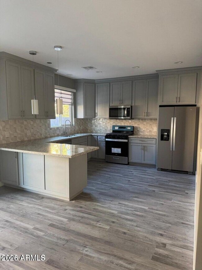 Foto del edificio - 1406 E Cinnabar Ave