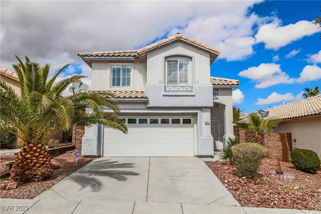 Foto principal - 10412 Shadowland Ave