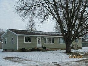 Building Photo - 1465 Allen Ave