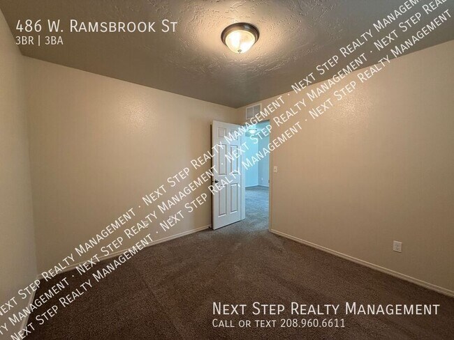Foto del edificio - 486 W Ramsbrook St