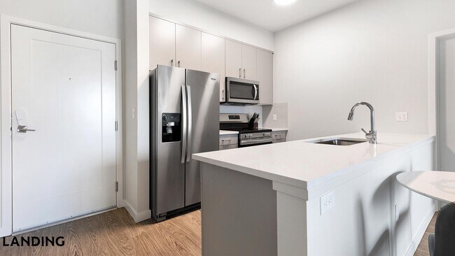 Building Photo - 3158 SW 12th Ave