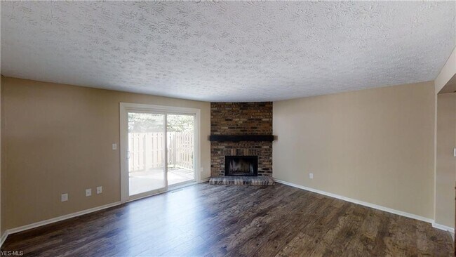 Foto del edificio - 1041 Sunhaven Dr