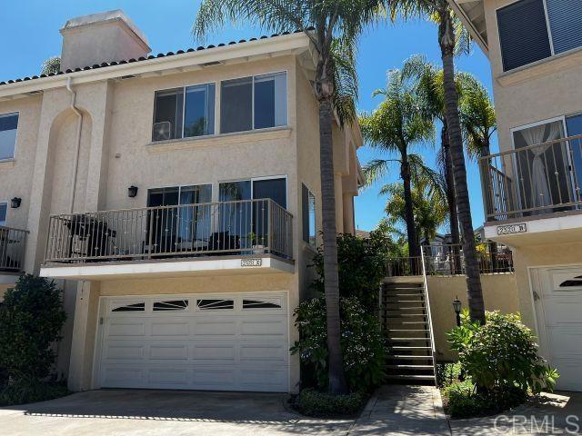 Building Photo - 2520 Navarra Dr