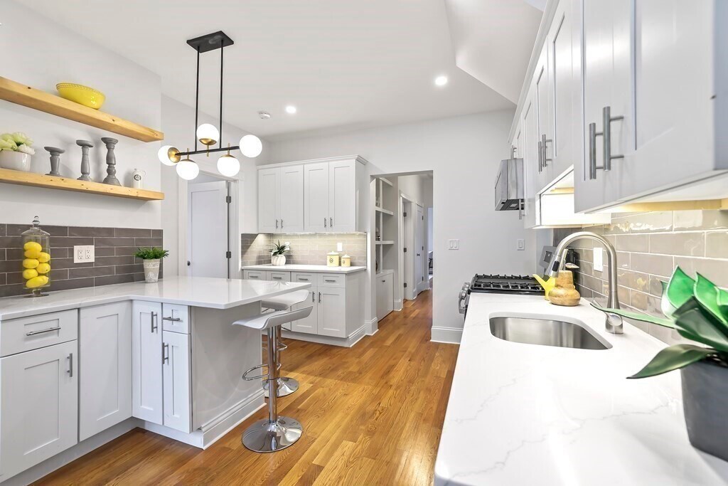 Foto principal - 34 Egleston St