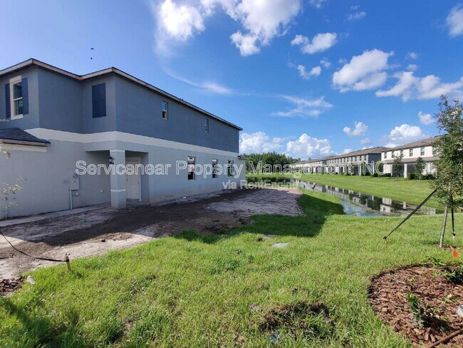 Foto del edificio - 23251 Willow Glen Way