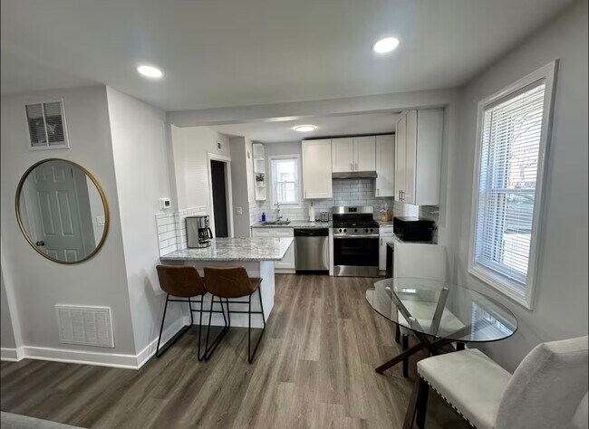 Foto del edificio - 1830 White St