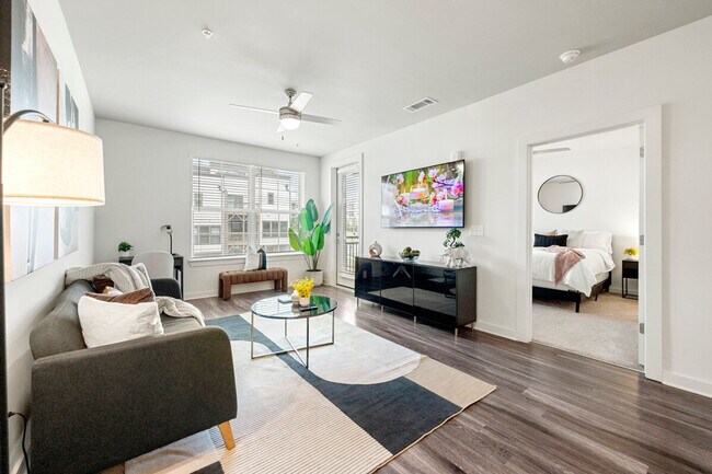 Building Photo - 2048 Bolton Dr NW