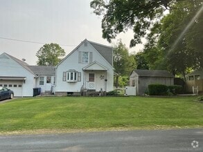 Building Photo - 23 Kreyssig Rd
