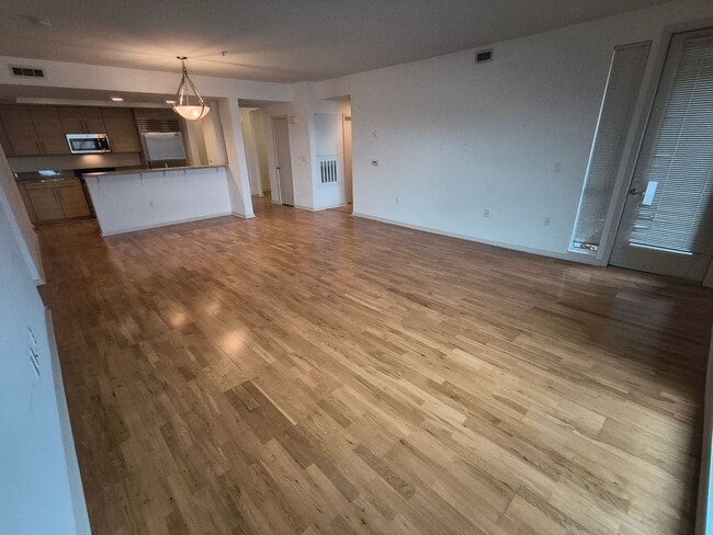 Building Photo - LUXURY 2 BEDROOM CONDO IN DOWNTOWN WALNUT CREEK, CA!