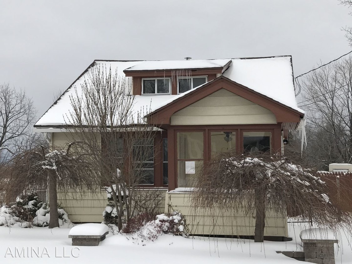 Primary Photo - 6 Wendell Pl