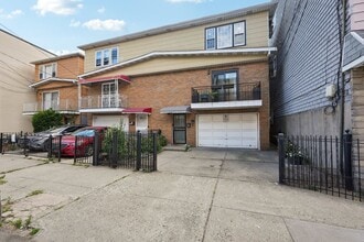 Building Photo - 105 Beacon Ave