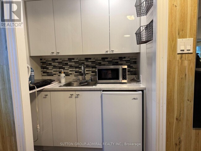 Photo du bâtiment - 82 Henderson Dr