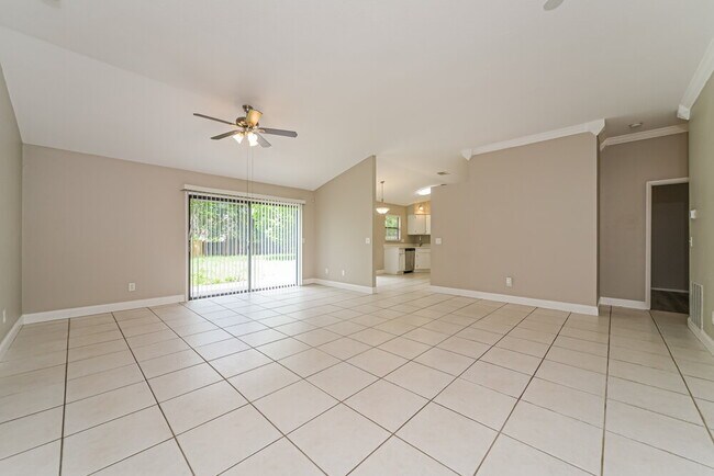 Foto del edificio - 10119 Pink Carnation Ct