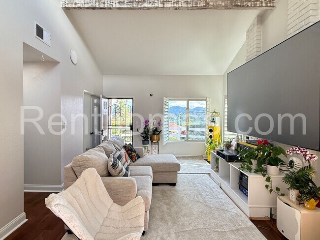 Foto del edificio - 11872 Bernardo Terrace