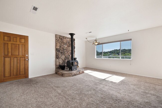 Foto del edificio - 2447-2445 Cottage Dr