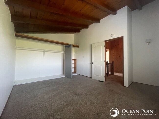 Building Photo - 725 Benson Way