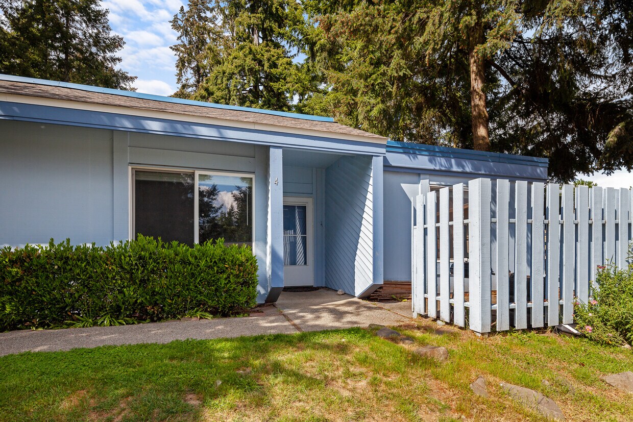 4308 NE Sunset Blvd Unit U4, Renton, WA 98059 Condo for Rent in