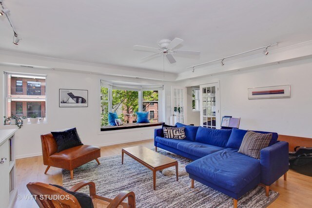 Foto del edificio - 743 W Buckingham Pl