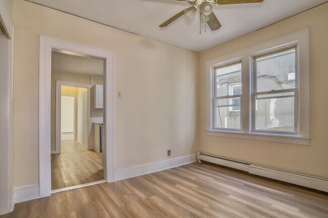 Foto del edificio - 84 Magnolia St