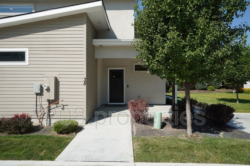 Foto principal - 38 E Ranch Dr