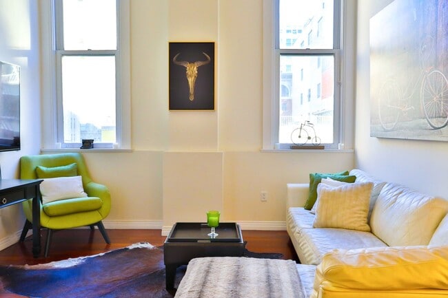 Interior Photo - The Blackstone on 9th and Broadway
