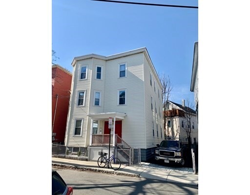 Building Photo - 27 Calvin St