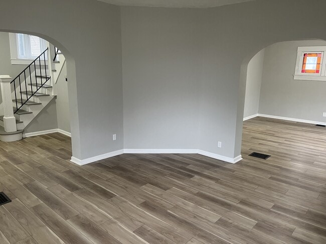 Building Photo - 102 N Greenmount Ave