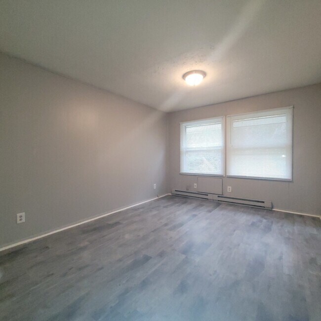 Foto del edificio - 202 S Maple St