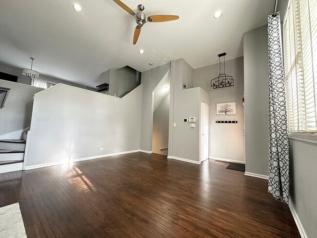 Building Photo - 3453 N Lawndale Ave
