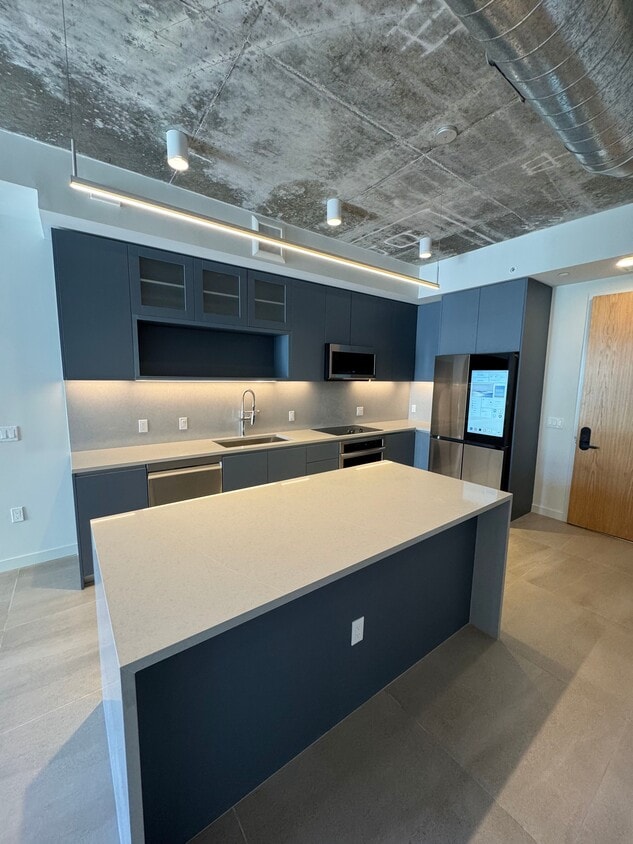 COCINA - 62 NW 26th St