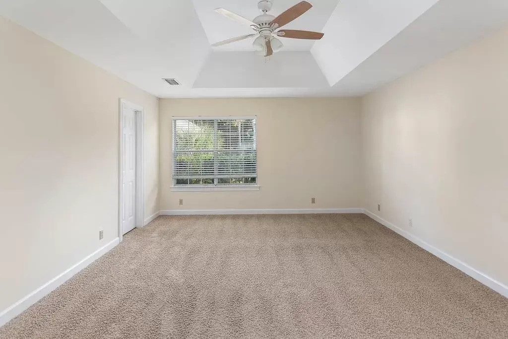 Building Photo - 639 Brockinton Pt