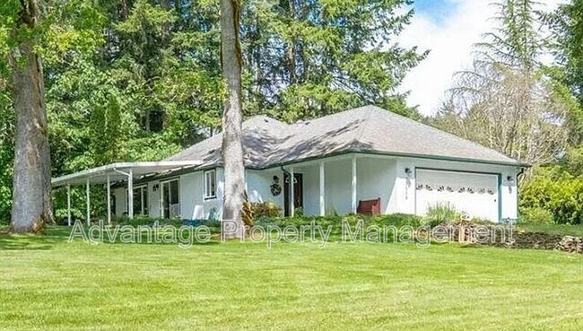Building Photo - 30002 Sodaville Mountain Home Rd