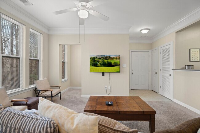 Foto del edificio - 1623 Brisbane Woods Way