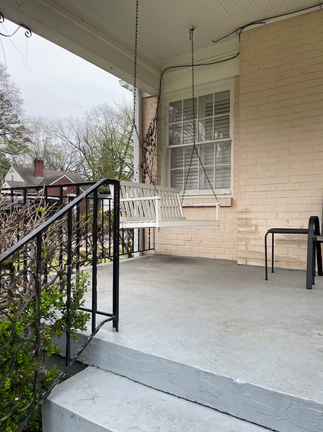 Foto del edificio - 3641 Cowden Ave