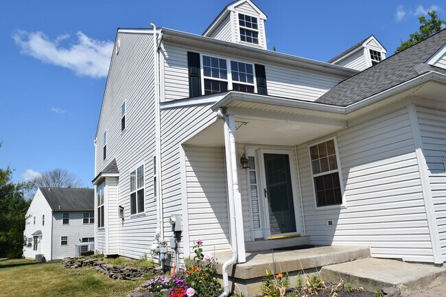 Building Photo - 37 Steeplechase Cir