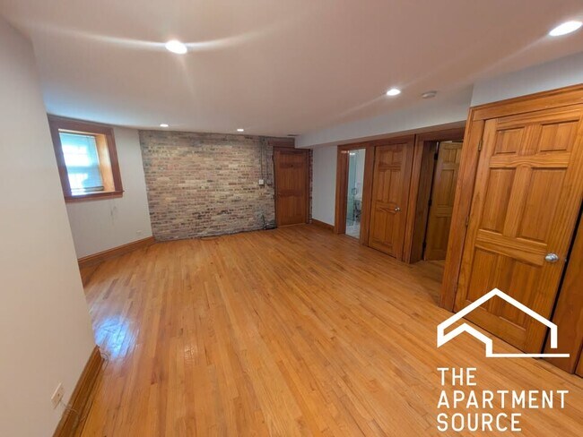 Foto del edificio - 3242 W Wrightwood Ave